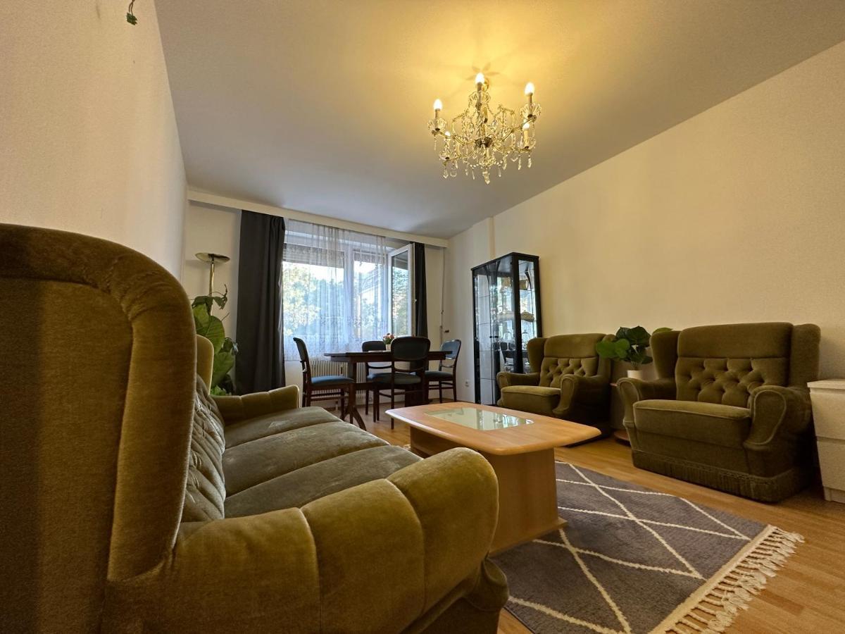 2 Rooms Flat With Balcony, Near Of Center Vienna Luaran gambar