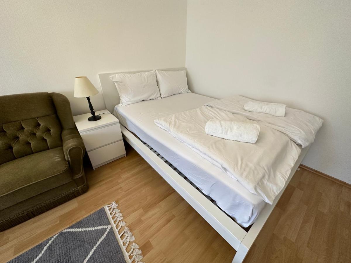 2 Rooms Flat With Balcony, Near Of Center Vienna Luaran gambar